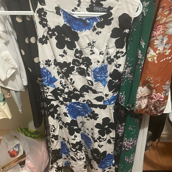 Sleeveless mid length black and blue floral dress - Picture 1 of 2